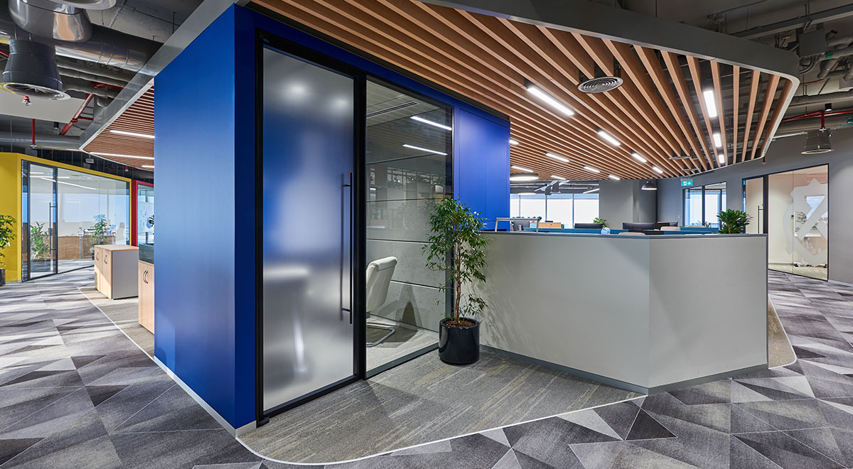 The very nature of transparency, usability and creativity in Pernod Ricard’s work culture is reflected the moment one walks into the office space. 

