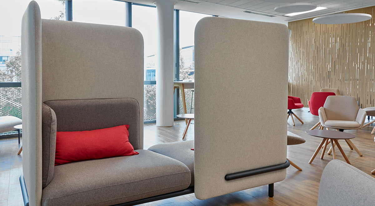 In addition to supporting the change initiative, Haworth also contributed to building an environment that enhances SNCF's corporate identity and attracts candidates.
