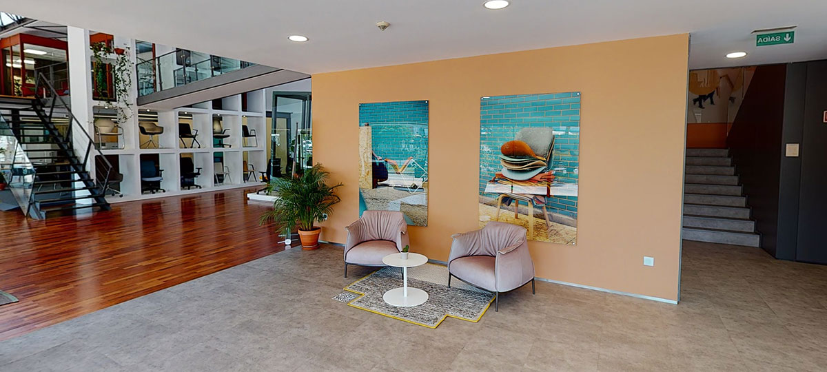 Archibald chairs from our partner brand, Poltrona Frau, offer luxurious seating in the reception area of the Lisbon showroom in Queluz, Portugal.