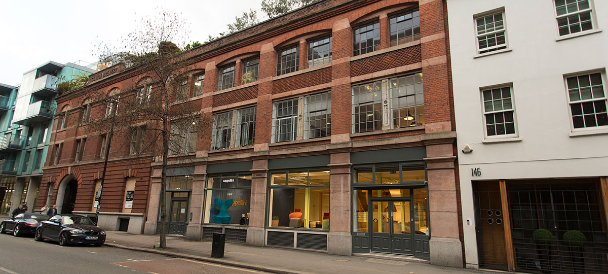 London showroom - exterior