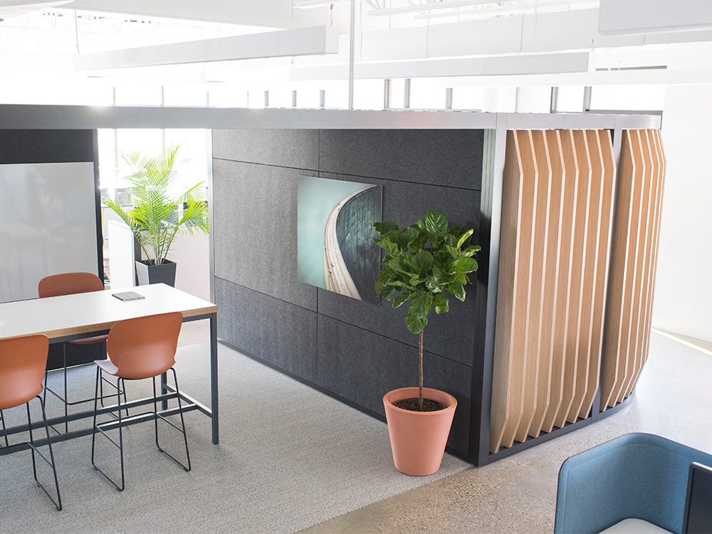 Haworth Pergola walls in a office space